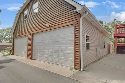 12851 Clinton Street Blue Island IL 60406