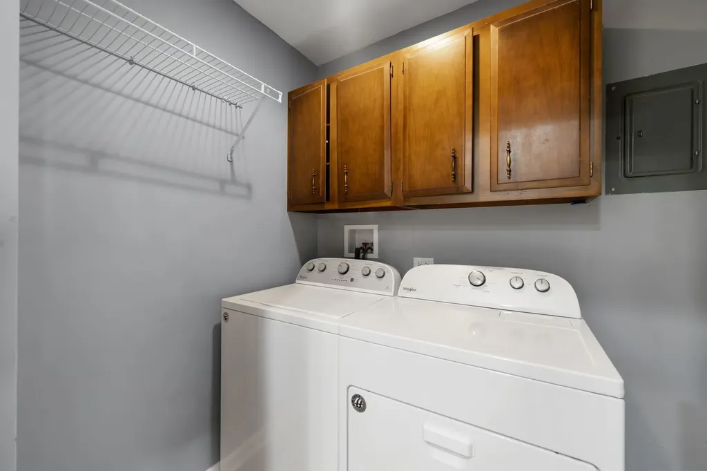 413 Sidney Avenue Glendale Heights IL 60139