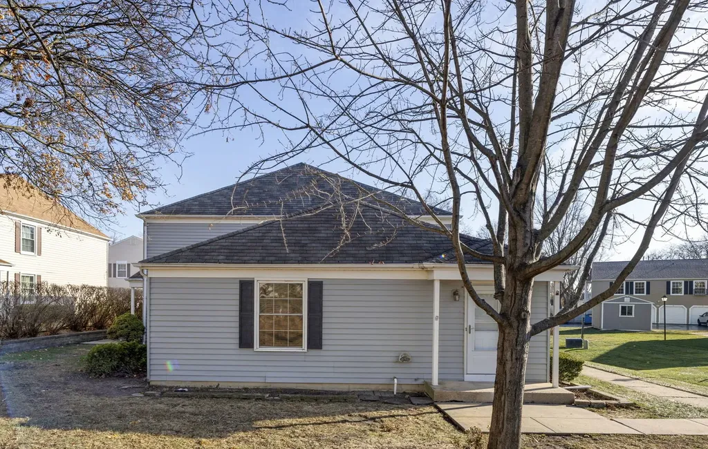 413 Sidney Avenue Glendale Heights IL 60139