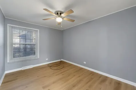 413 Sidney Avenue Glendale Heights IL 60139