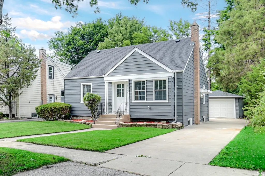 3846 217TH Street Matteson IL 60443