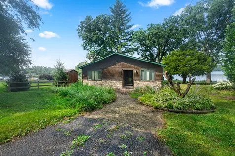 4122 West Lake Shore Drive Wonder Lake IL 60097