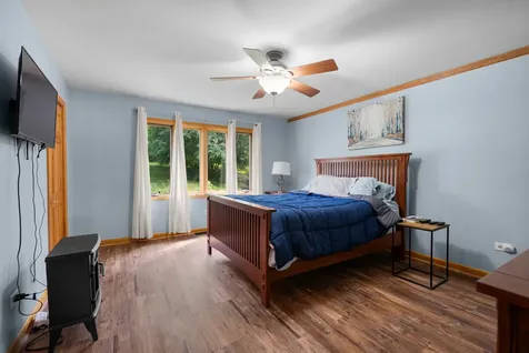 4122 West Lake Shore Drive Wonder Lake IL 60097