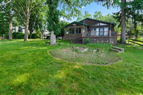 4122 West Lake Shore Drive Wonder Lake IL 60097