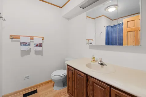 4122 West Lake Shore Drive Wonder Lake IL 60097