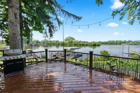 4122 West Lake Shore Drive Wonder Lake IL 60097