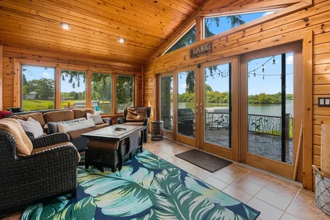 4122 West Lake Shore Drive Wonder Lake IL 60097