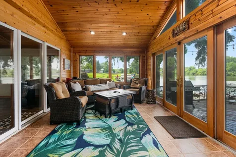 4122 West Lake Shore Drive Wonder Lake IL 60097