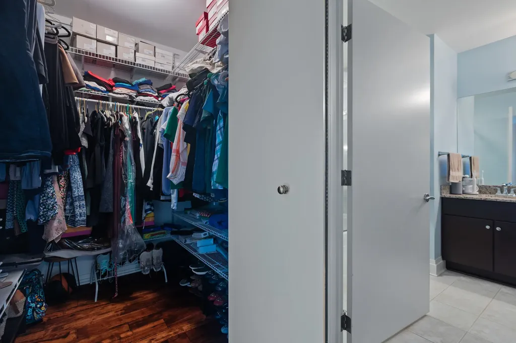 33 West Ontario Street Chicago IL 60654