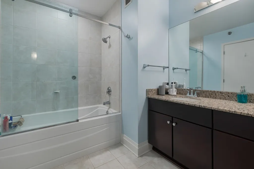 33 West Ontario Street Chicago IL 60654