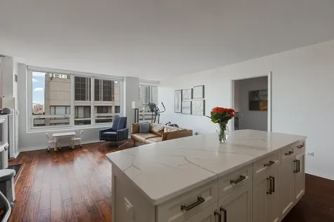 33 West Ontario Street Chicago IL 60654