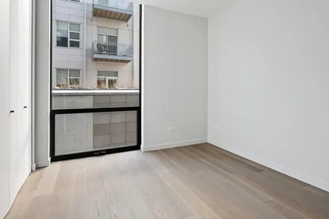 15 North Elizabeth Street Chicago IL 60607