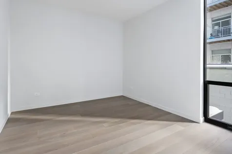 15 North Elizabeth Street Chicago IL 60607