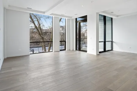 15 North Elizabeth Street Chicago IL 60607