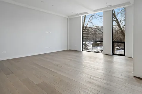 15 North Elizabeth Street Chicago IL 60607
