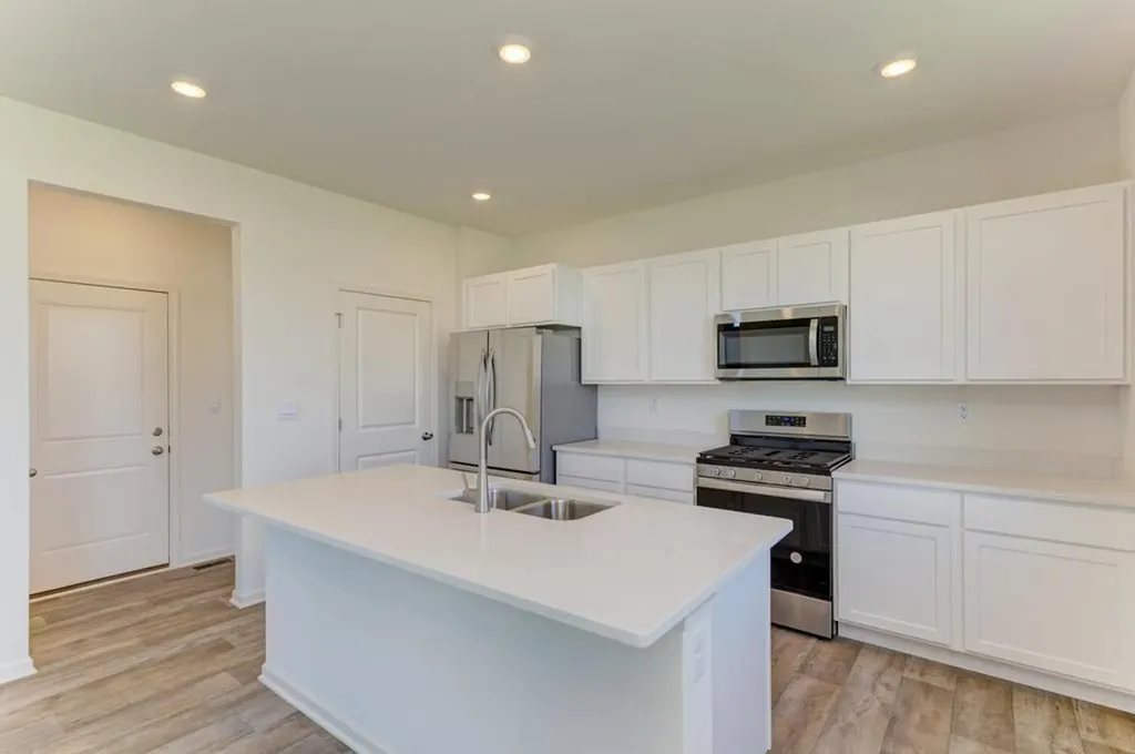 1834 Baler Avenue Aurora IL 60503