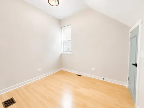 5342 South Fairfield Avenue Chicago IL 60632
