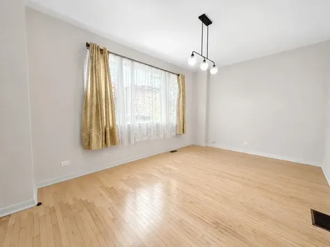 5342 South Fairfield Avenue Chicago IL 60632