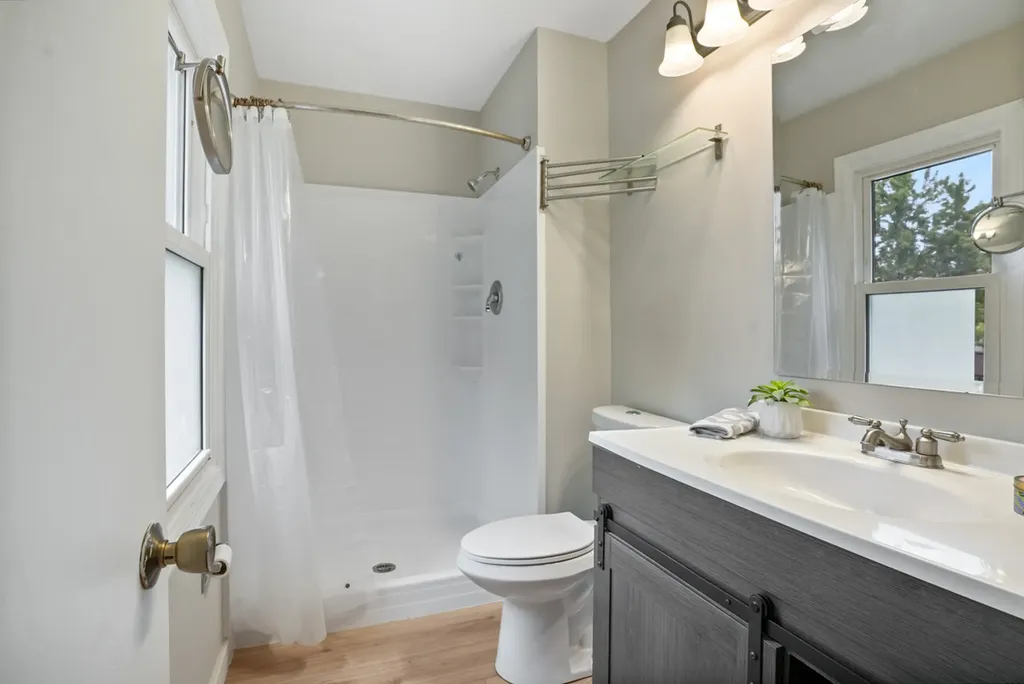 545 Ridgefield Drive Roselle IL 60172