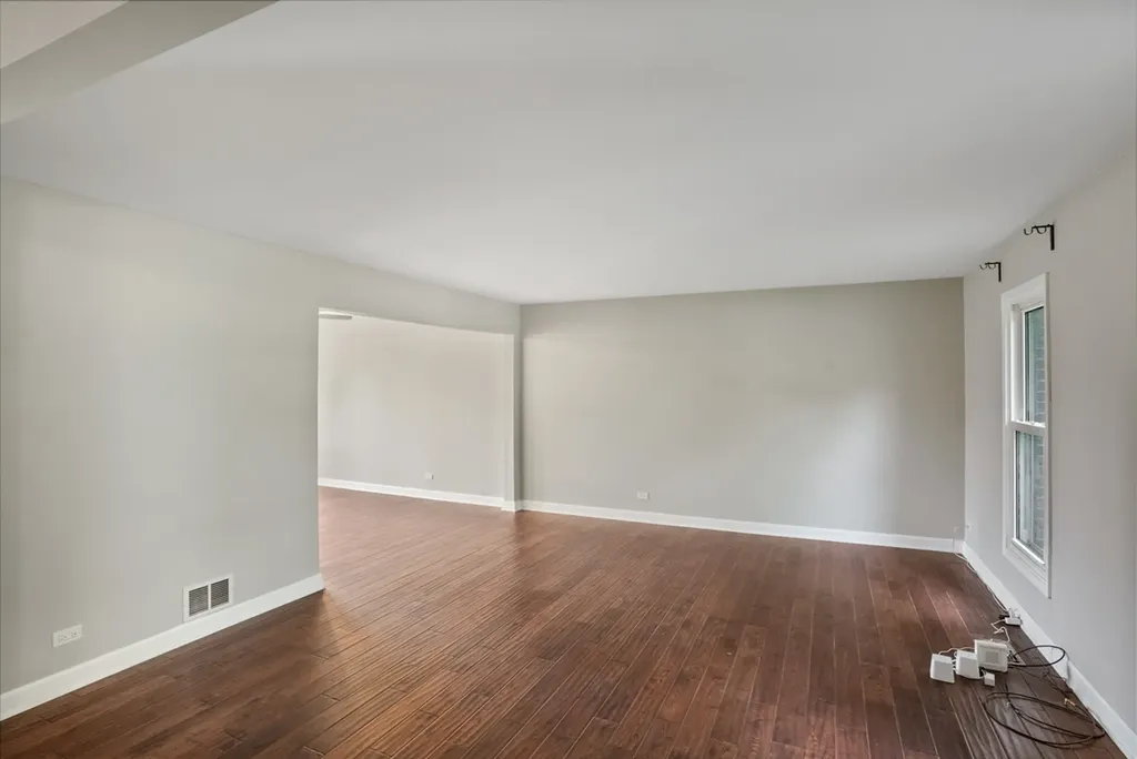 545 Ridgefield Drive Roselle IL 60172