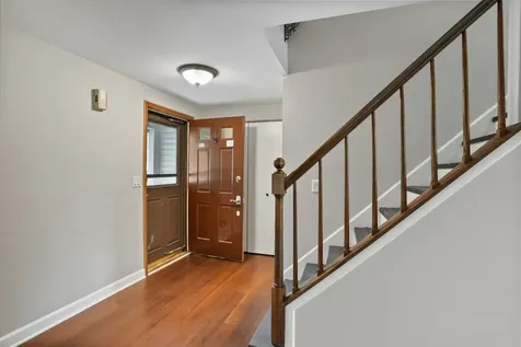 545 Ridgefield Drive Roselle IL 60172