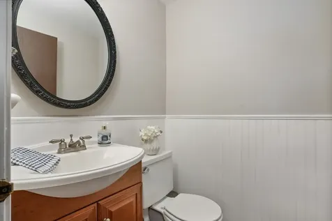 545 Ridgefield Drive Roselle IL 60172