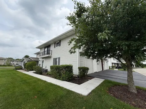 225 Kendrick Court Schaumburg IL 60194