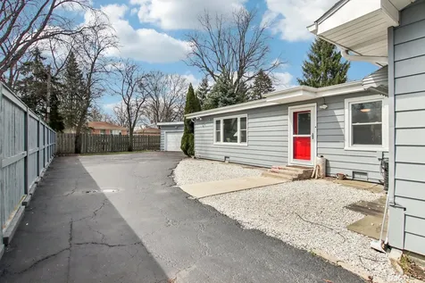 238 Frontage Road W Northfield IL 60093