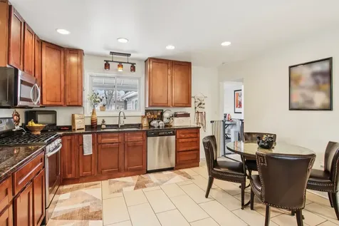 238 Frontage Road W Northfield IL 60093