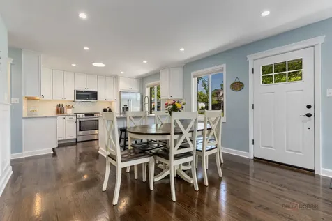 1960 Redwood Lane Northbrook IL 60062
