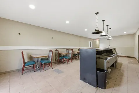 682 Park Avenue Genoa IL 60135