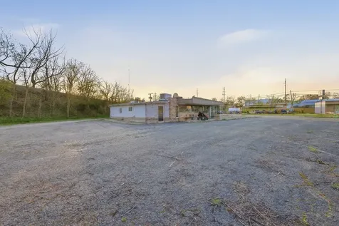 682 Park Avenue Genoa IL 60135