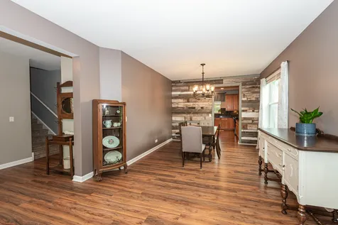 2700 Salt Creek Court Wauconda IL 60084