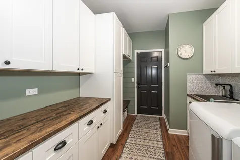 2700 Salt Creek Court Wauconda IL 60084