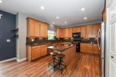 2700 Salt Creek Court Wauconda IL 60084