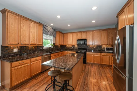 2700 Salt Creek Court Wauconda IL 60084