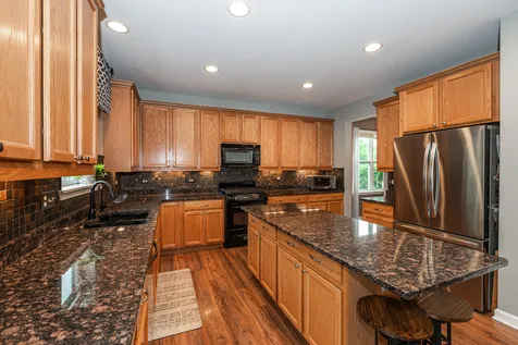 2700 Salt Creek Court Wauconda IL 60084