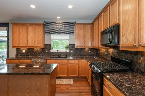 2700 Salt Creek Court Wauconda IL 60084