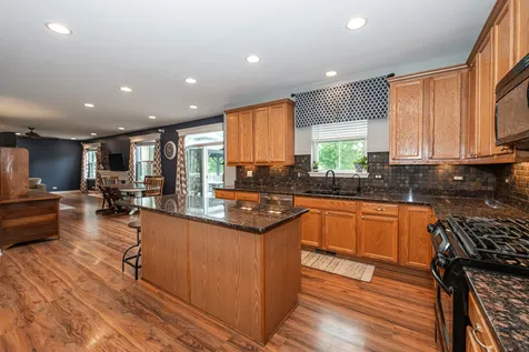 2700 Salt Creek Court Wauconda IL 60084