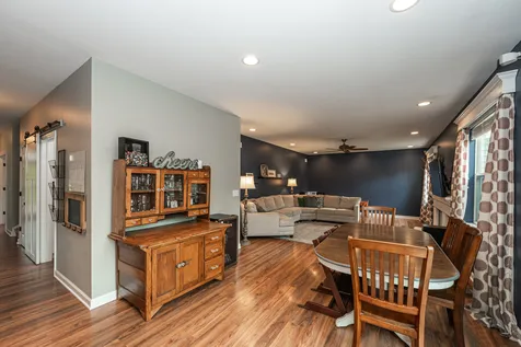 2700 Salt Creek Court Wauconda IL 60084