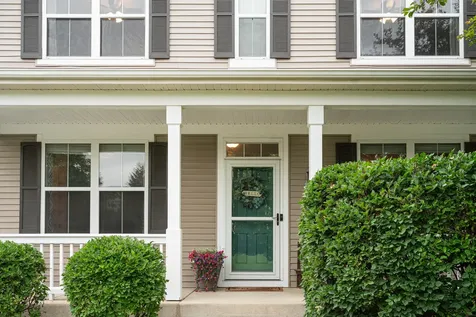 2700 Salt Creek Court Wauconda IL 60084