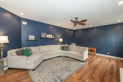 2700 Salt Creek Court Wauconda IL 60084