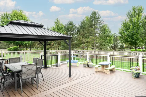 2700 Salt Creek Court Wauconda IL 60084