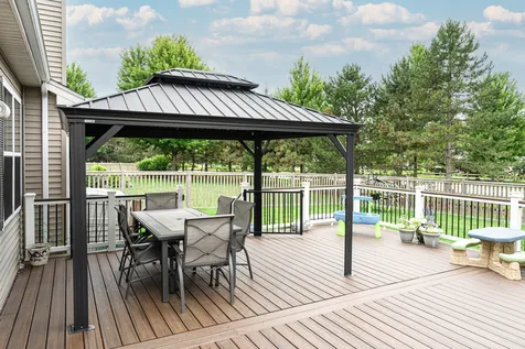 2700 Salt Creek Court Wauconda IL 60084