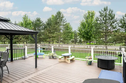 2700 Salt Creek Court Wauconda IL 60084