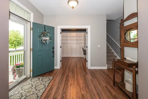 2700 Salt Creek Court Wauconda IL 60084