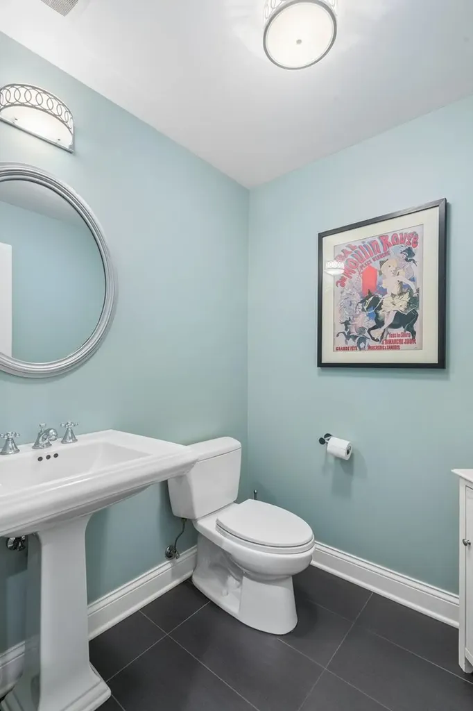 2109 West Sunnyside Avenue Chicago IL 60625