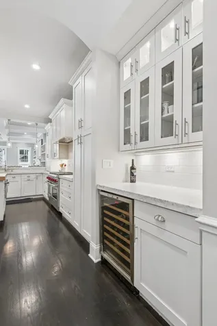 2109 West Sunnyside Avenue Chicago IL 60625