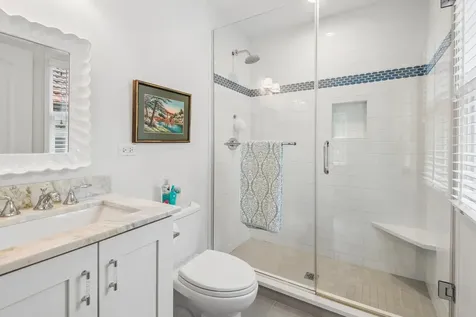 2109 West Sunnyside Avenue Chicago IL 60625