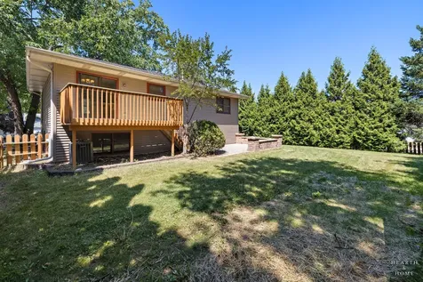 558 Barbary Lane Woodstock IL 60098